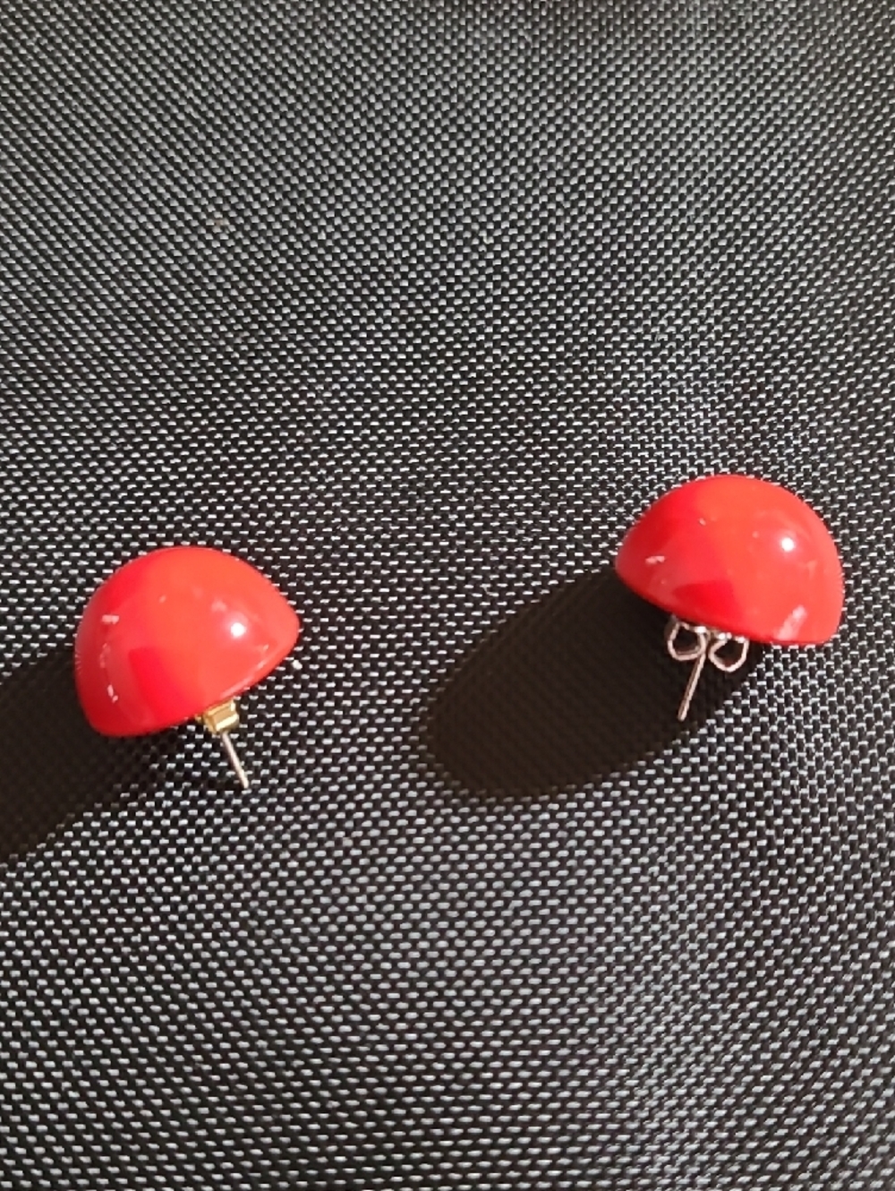 Source Unknown Red Round Stud Earrings - Picture 2 of 2